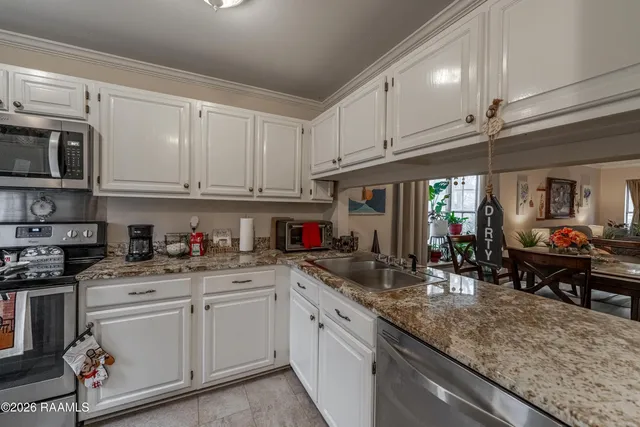 $199,860 | 416 Doucet Road, Unit 3A, Lafayette, LA 70503