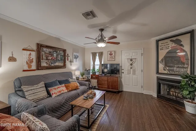 $199,860 | 416 Doucet Road, Unit 3A, Lafayette, LA 70503