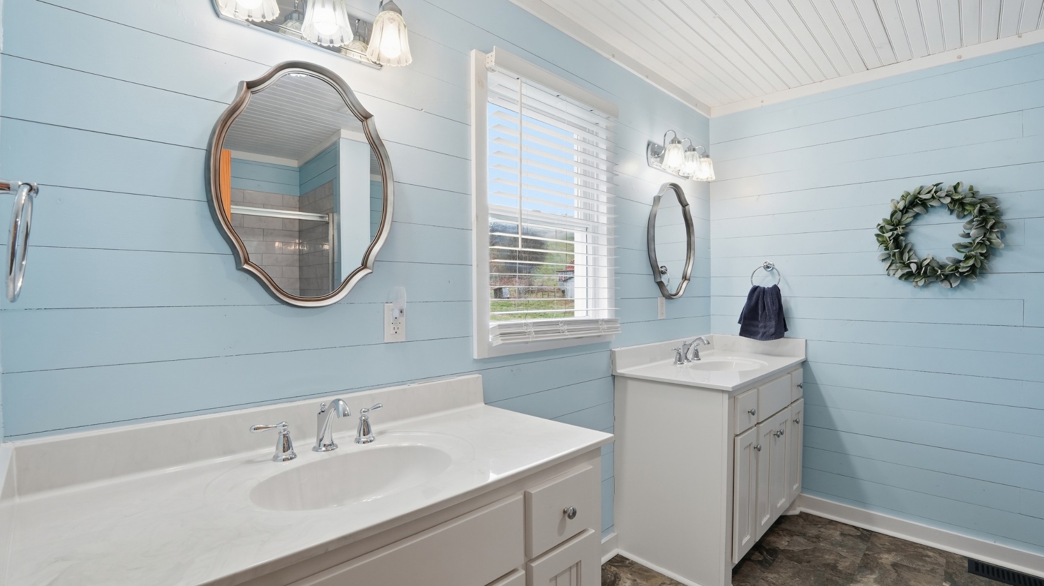1101 Bagley Hollow Road Fayetteville, TN 37334 - Photo 35 of 52 a bathroom with a sink a vanity and a mirror