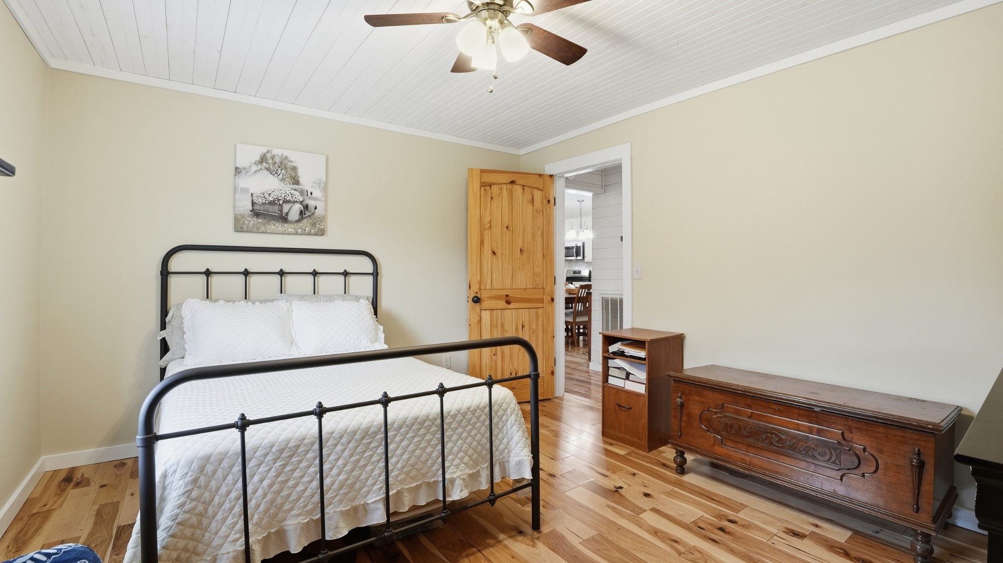 1101 Bagley Hollow Road Fayetteville, TN 37334 - Photo 39 of 52 a bedroom with furniture and a window