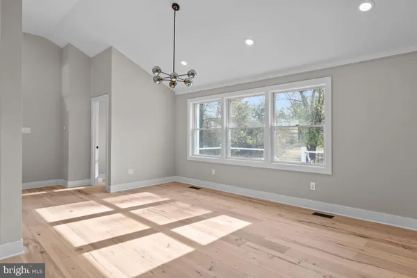 $5,800 | 271 Stoopville Road, Newtown, PA 18940