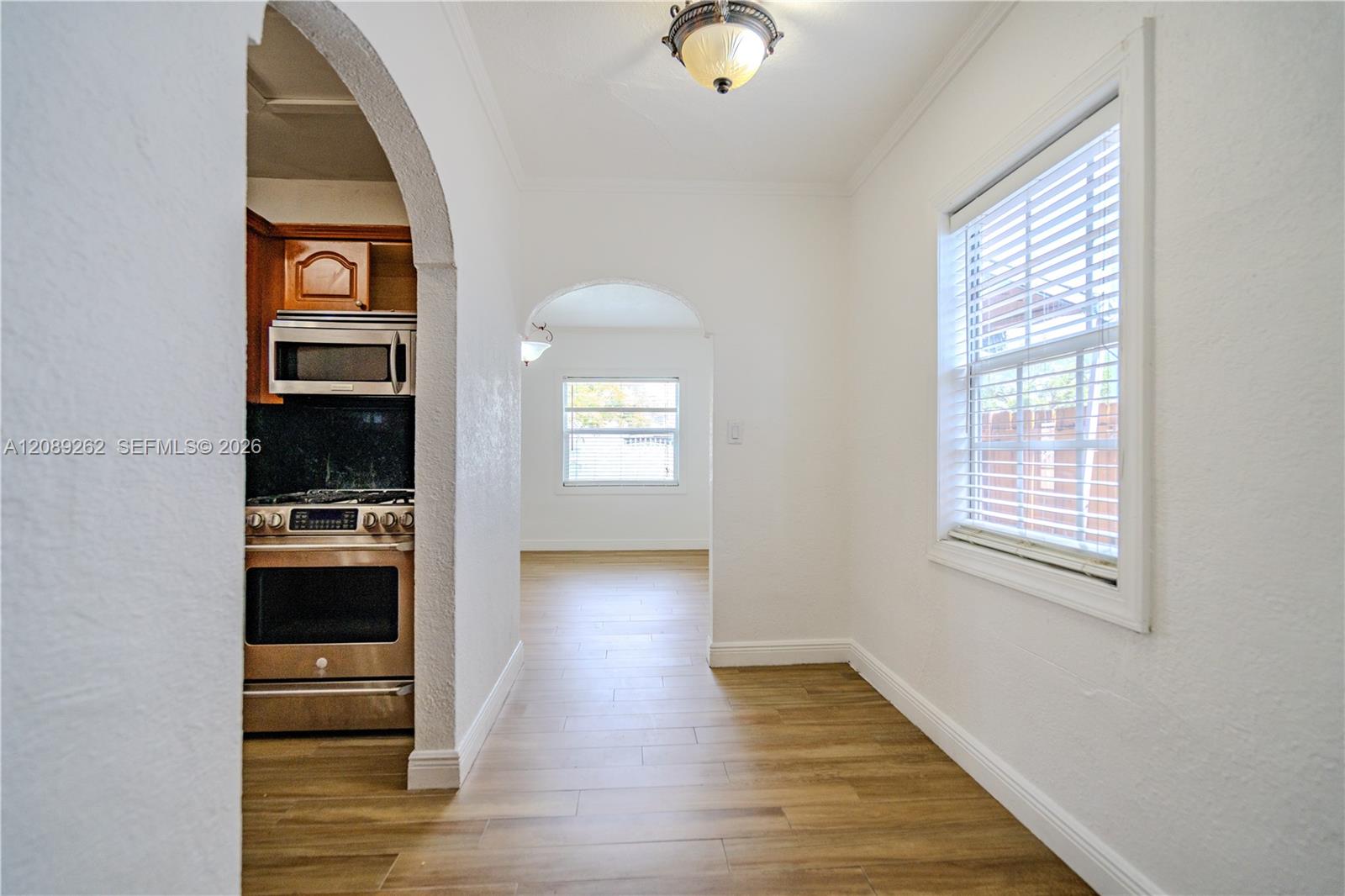 27 Southwest 55th Avenue Road, Unit F Miami, FL 33134 - Photo 15 of 30 Gallery Image 15