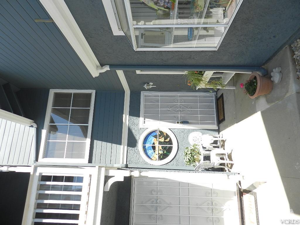 1866 Rory Lane, Unit 2 Simi Valley, CA 93063 - Photo 5 of 31