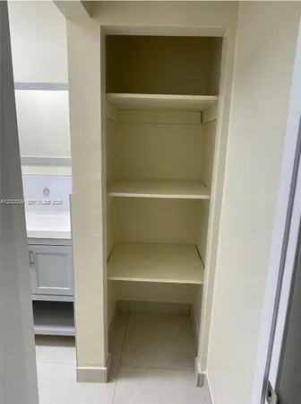 $1,600 | 1720 Pierce Street, Unit 1, Hollywood, FL 33020