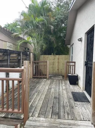 $1,600 | 1720 Pierce Street, Unit 1, Hollywood, FL 33020