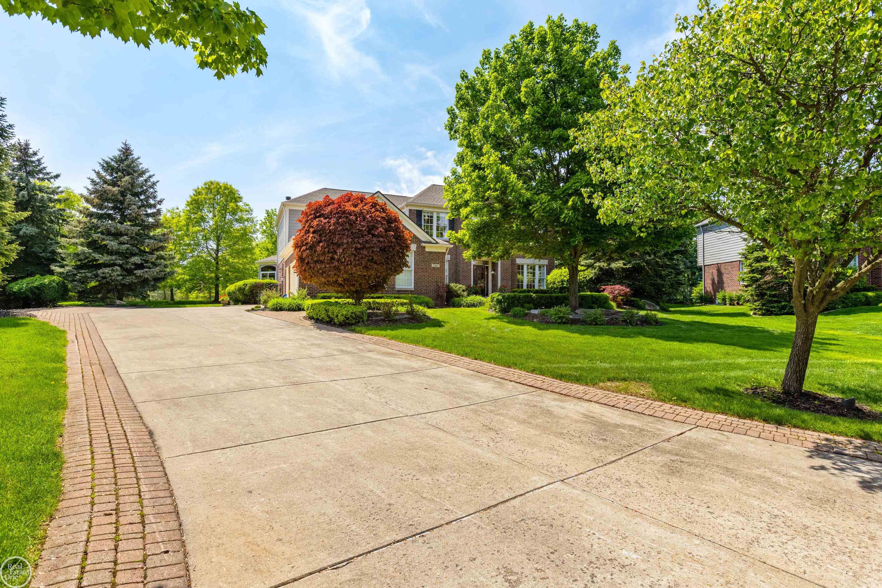 2463 Selkirk Street Rochester, MI 48306 - Photo 85 of 87 50142112-ed1a478b-0b79-4f5b-867e-c5f88a06a0a7.JPG