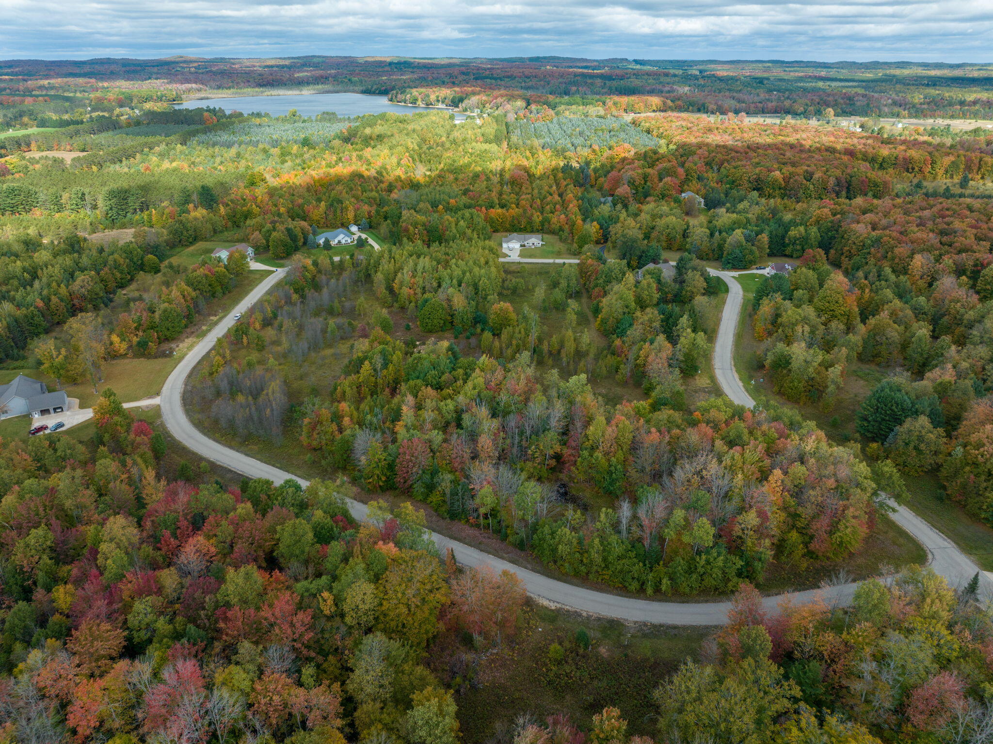 Spring Valley Drive Cadillac, MI 49601 - Photo 17 of 19 17