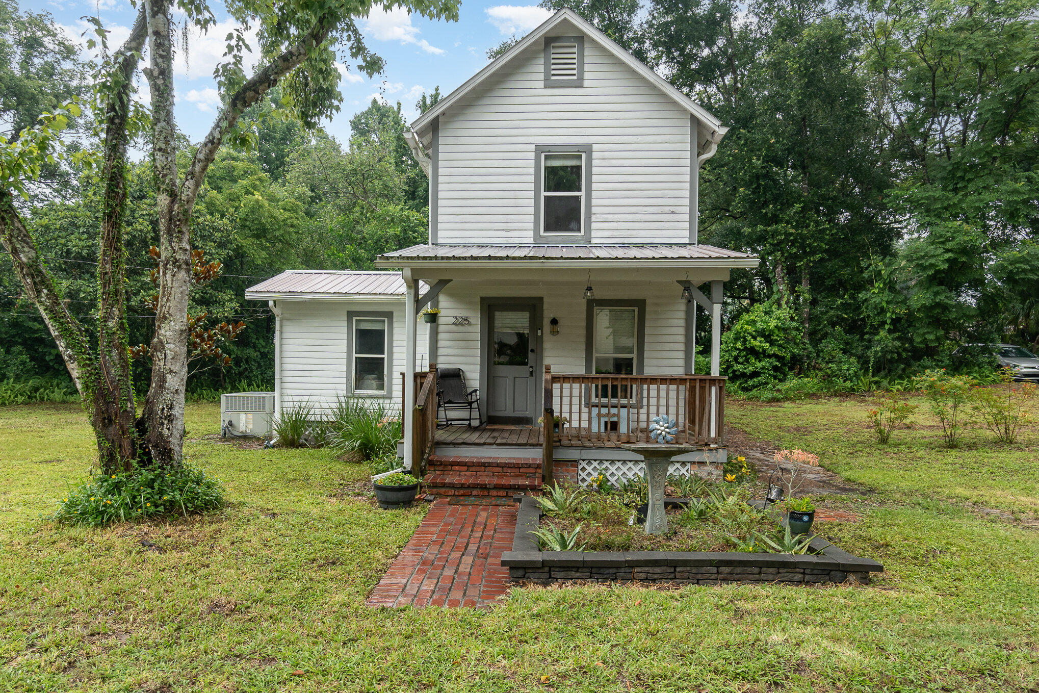 225 West Florence Ave  