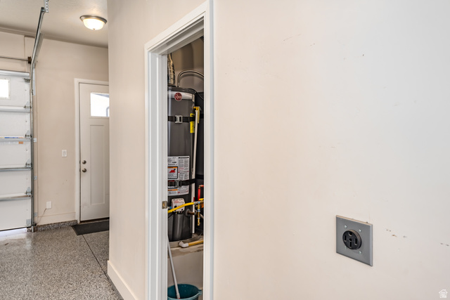 1283 North Gallen Road Santa Clara, UT 84765 - Photo 69 of 103 View of the Utility room from garage featuring water heater
