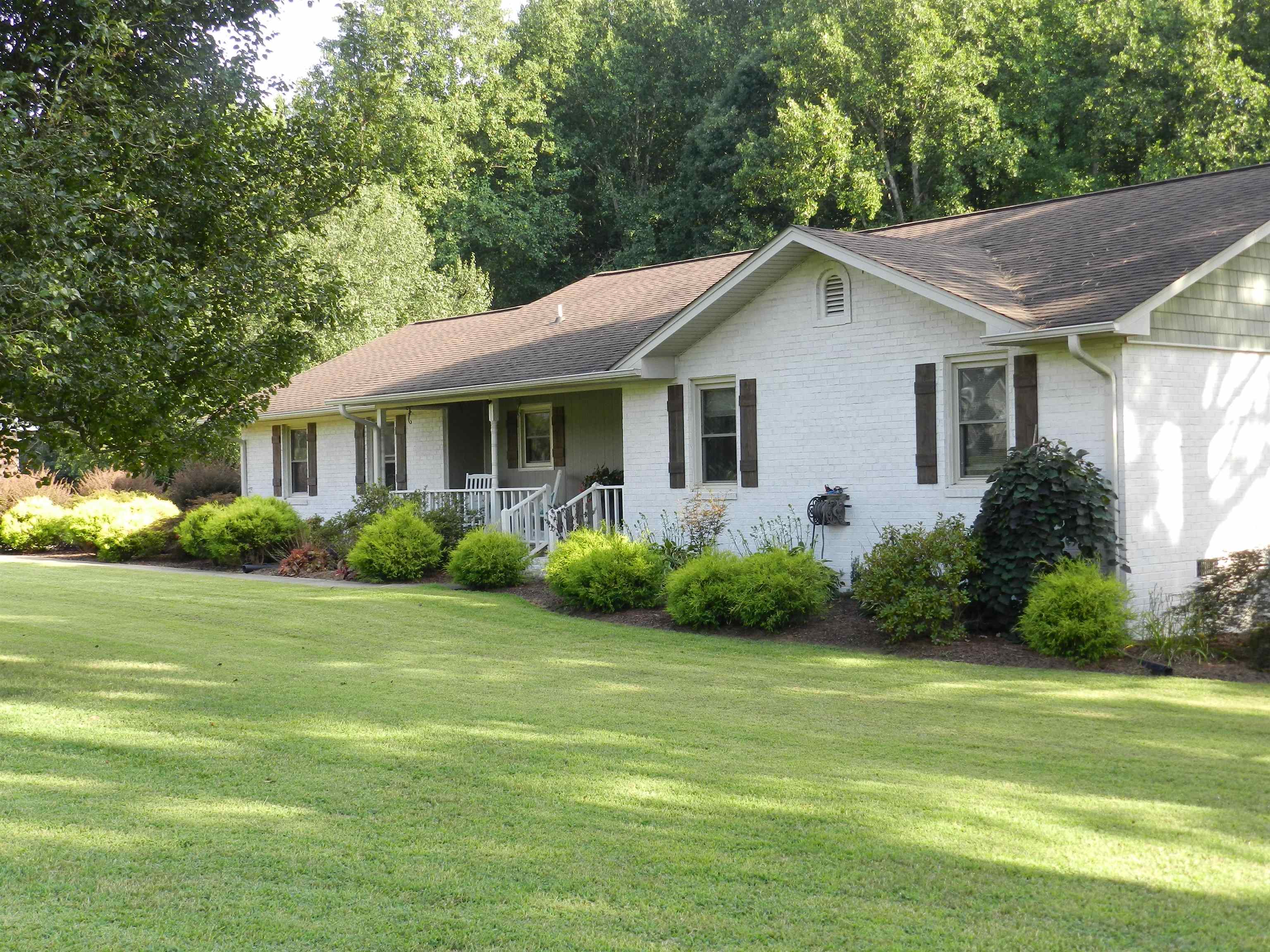 153 Ruth Drive Gaffney, SC 29341 - Photo 2 of 36