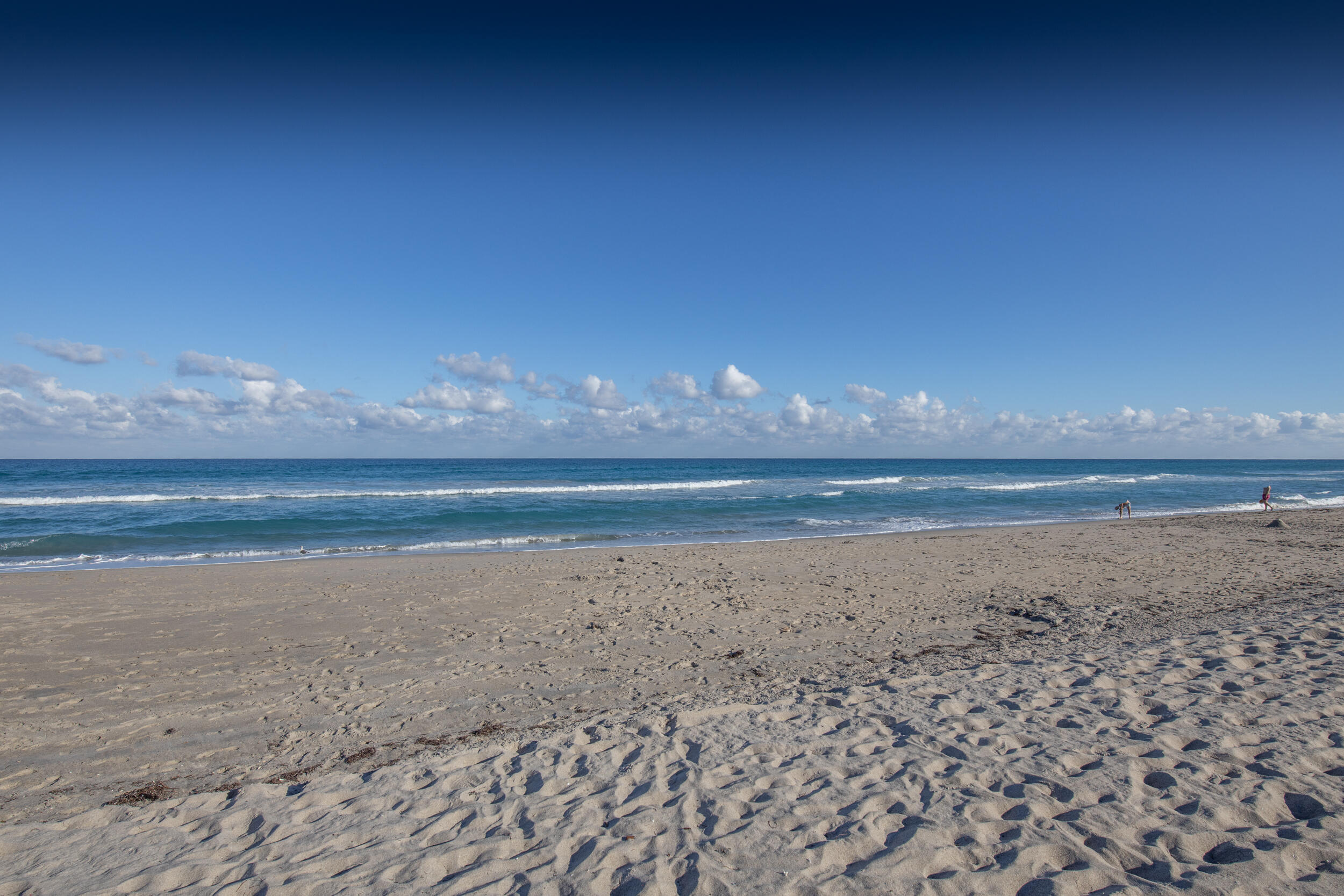 2565 South Ocean Boulevard, Unit 1040 (104) Palm Beach, FL 33480 - Photo 24 of 26 a view of an ocean and beach