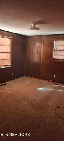 $219,000 | 352 Thorngrove Pike, Kodak, TN 37764