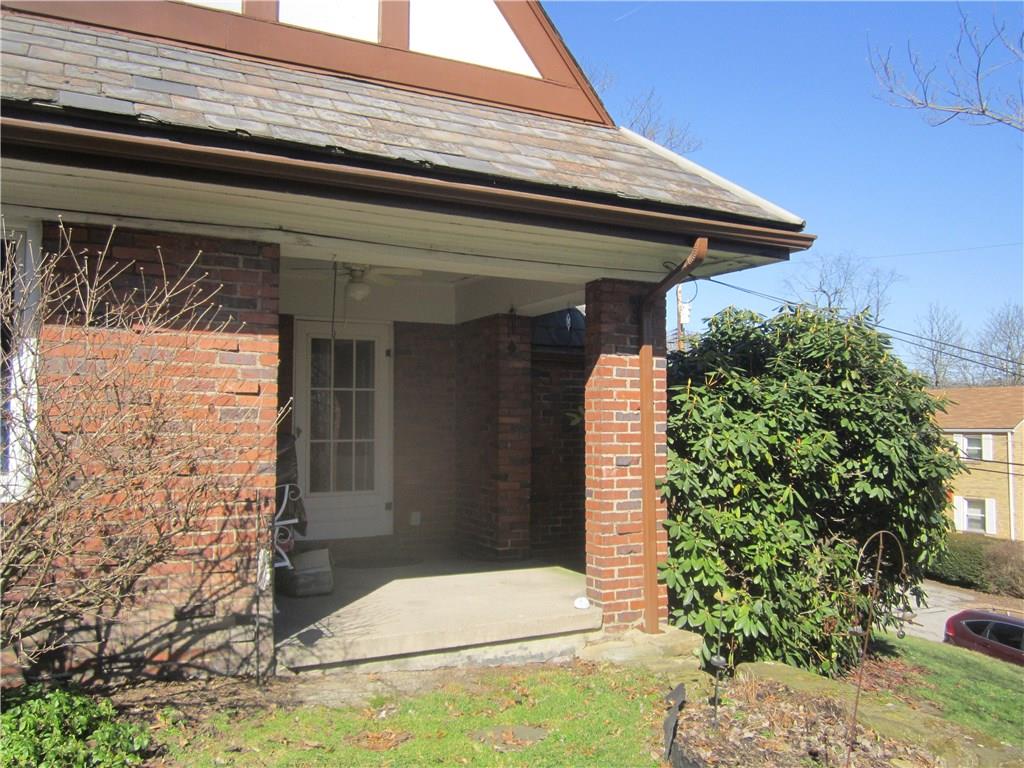 628 Cascade Road Forest Hills, PA 15221 - Photo 22 of 25 Covered porch and privacy!