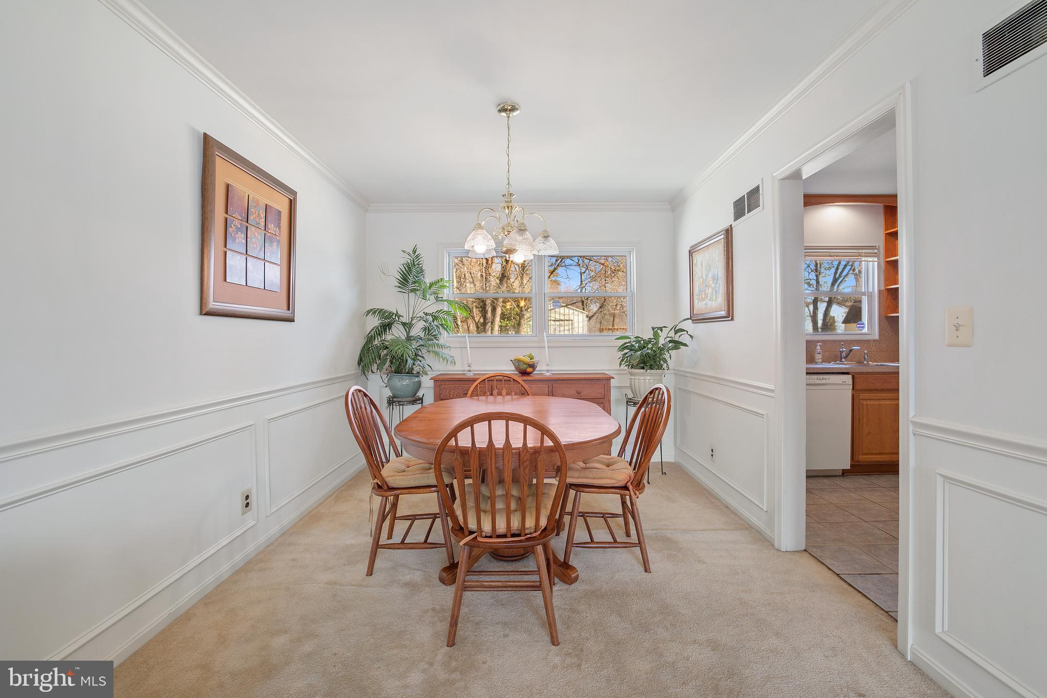 167 Barbara Road Severna Park, MD 21146 - Photo 6 of 32 Gallery Image 6