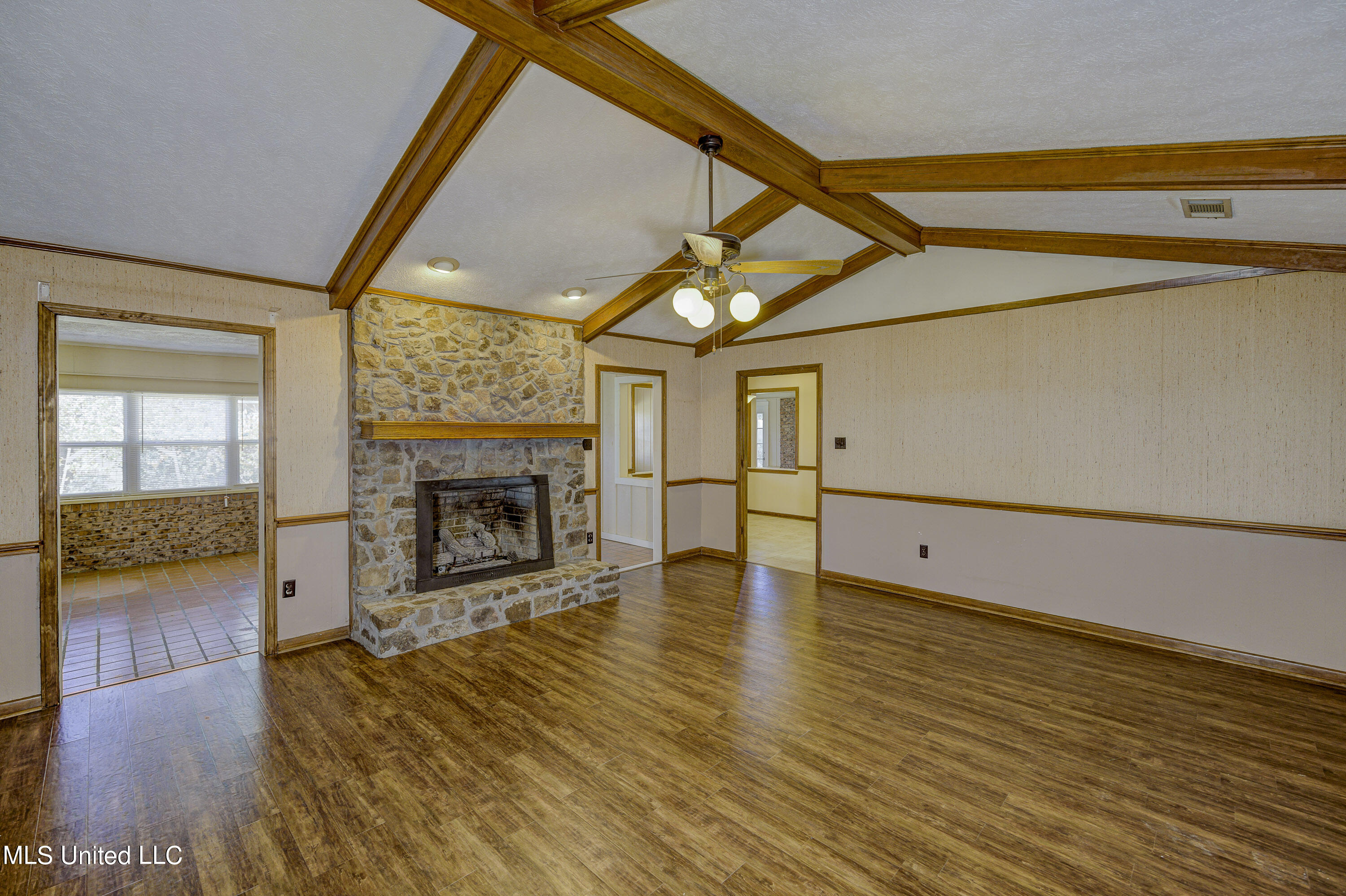 115 Longmeadow Road Brandon, MS 39042 - Photo 17 of 42 Great Room 3