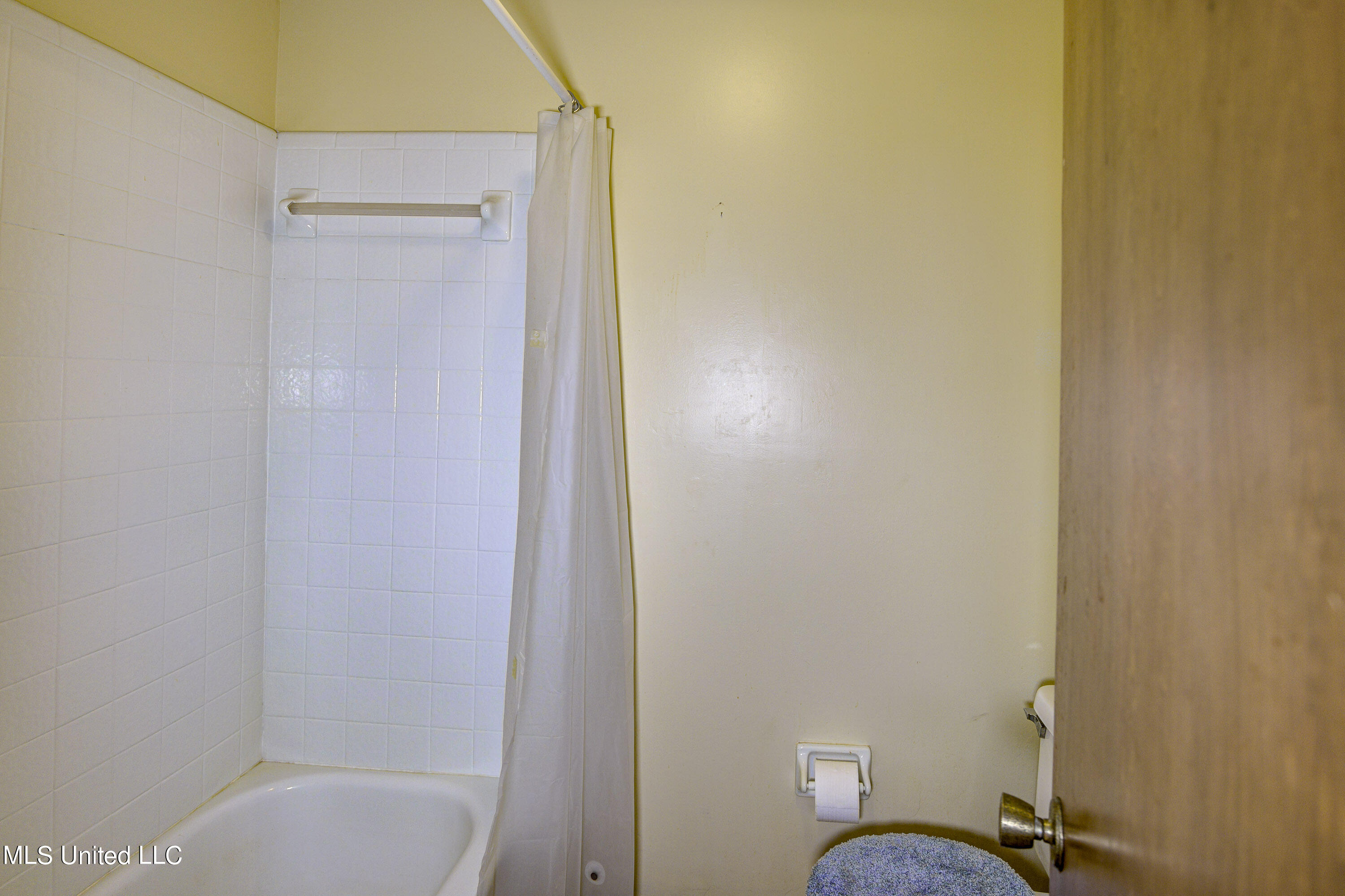 115 Longmeadow Road Brandon, MS 39042 - Photo 39 of 42 Second Bathroom 2