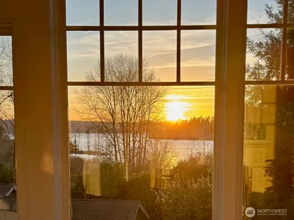 $2,898,000 | 10030 Northeast 110th Street, Kirkland, WA 98033