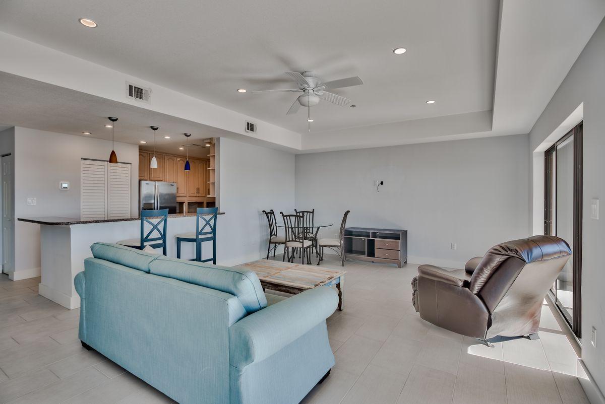 223 Durango Road, Unit 7B Destin, FL 32541 - Photo 15 of 26 Living