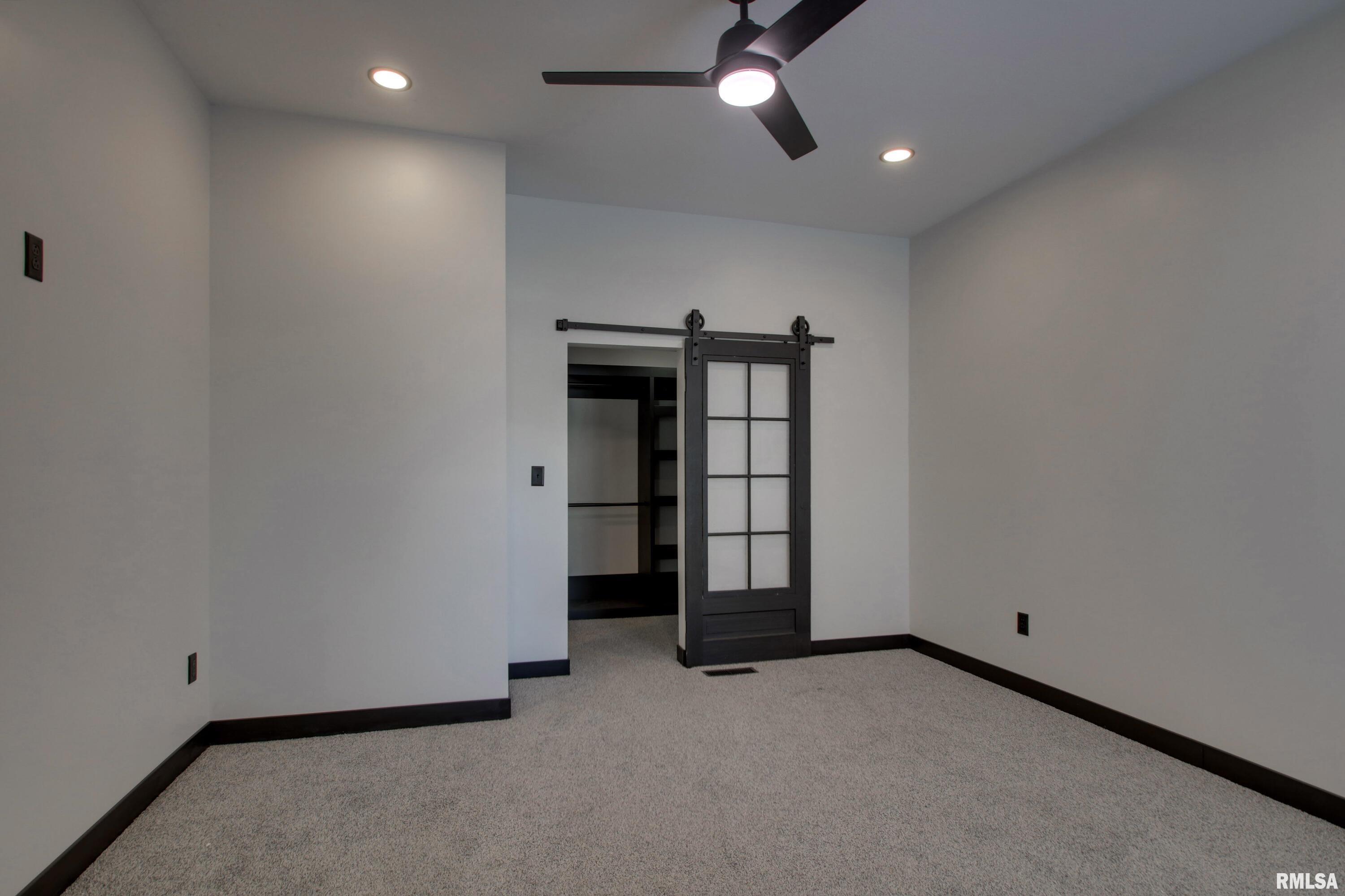 2208 State Street Quincy, IL 62301 - Photo 11 of 24 Gallery Image 11