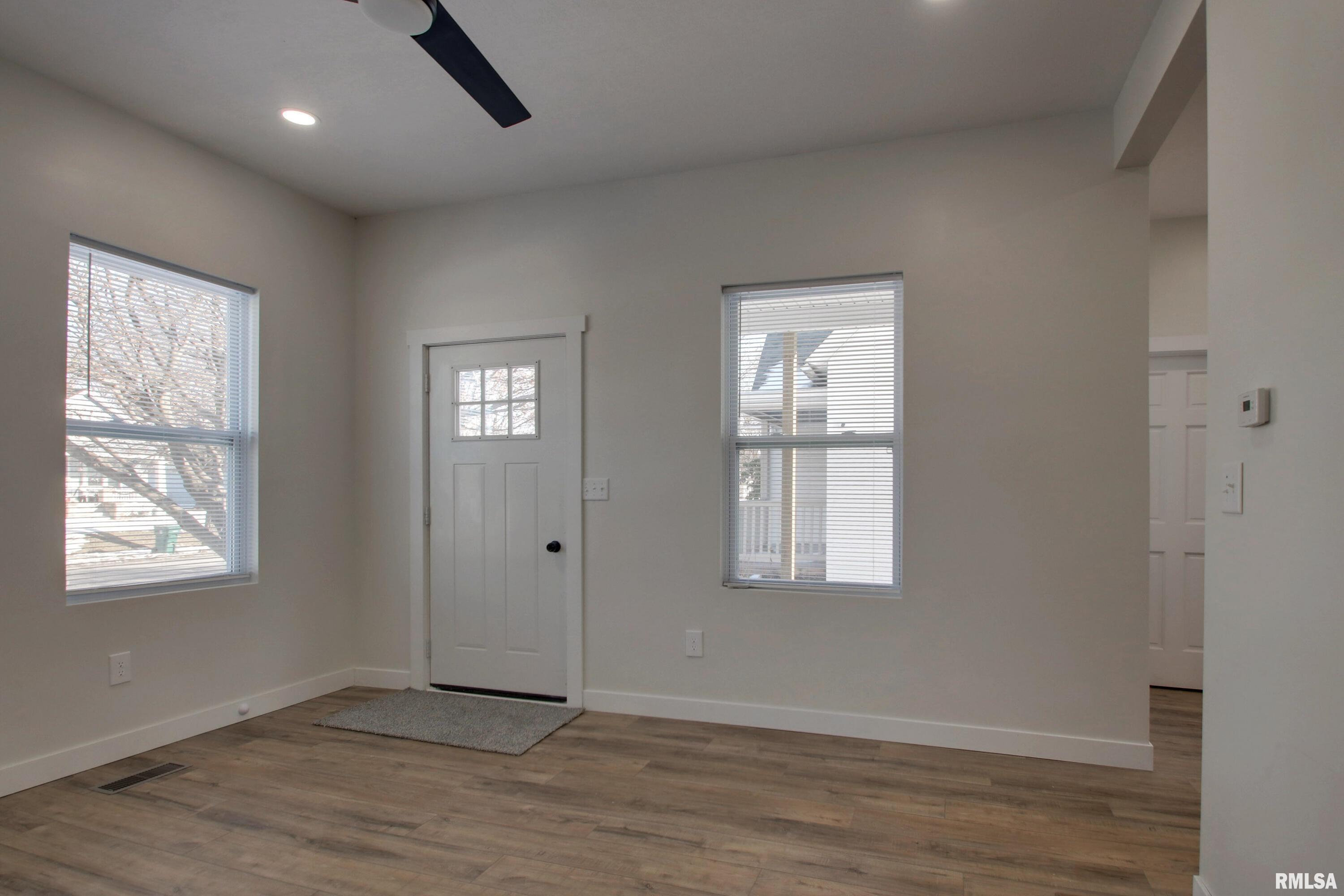 2208 State Street Quincy, IL 62301 - Photo 4 of 24 Gallery Image 4