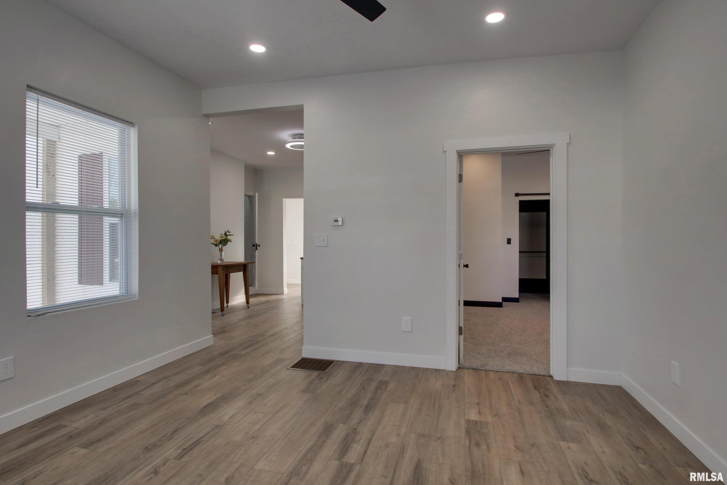 2208 State Street Quincy, IL 62301 - Photo 5 of 24 Gallery Image 5