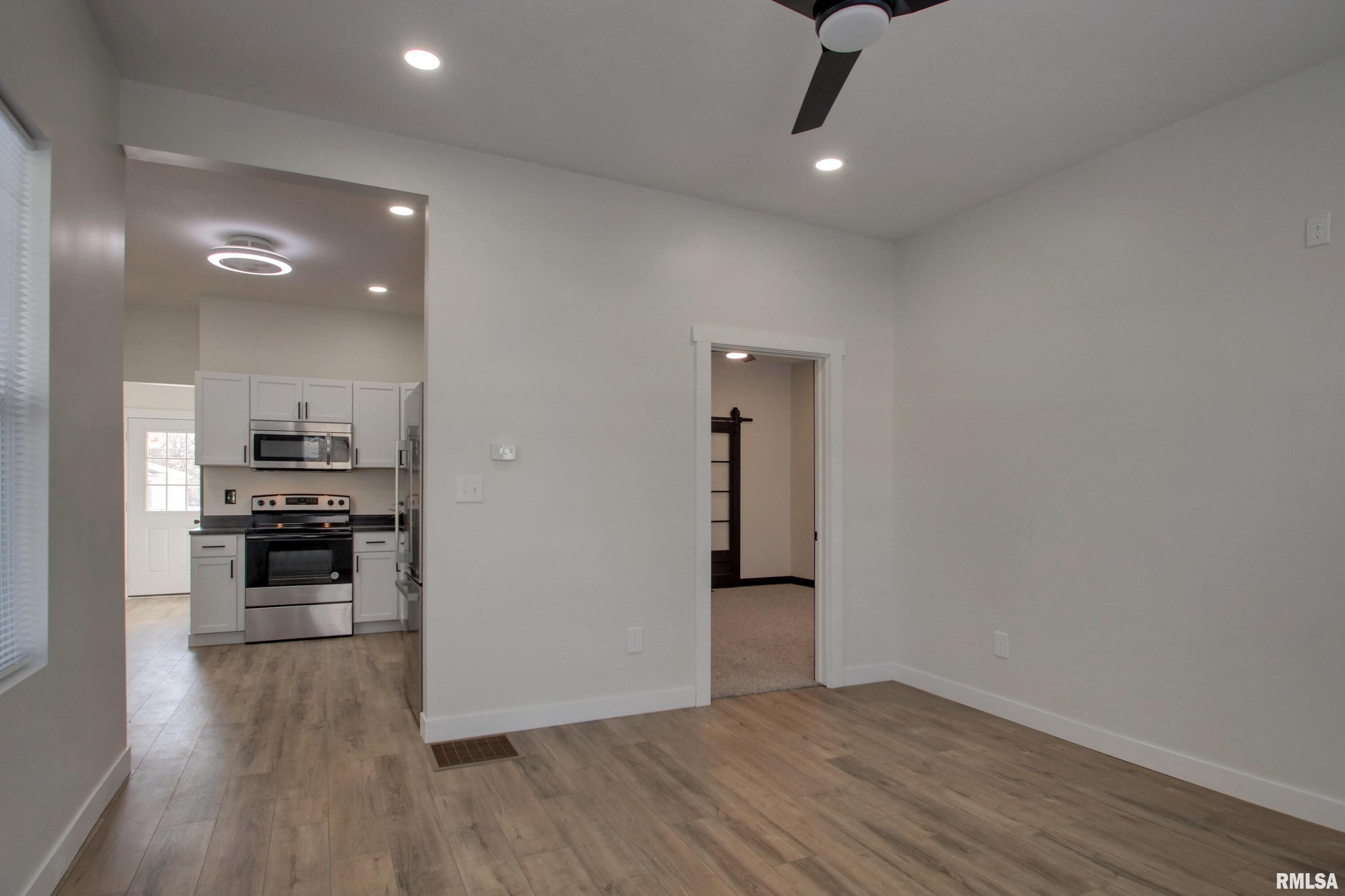 2208 State Street Quincy, IL 62301 - Photo 6 of 24 Gallery Image 6