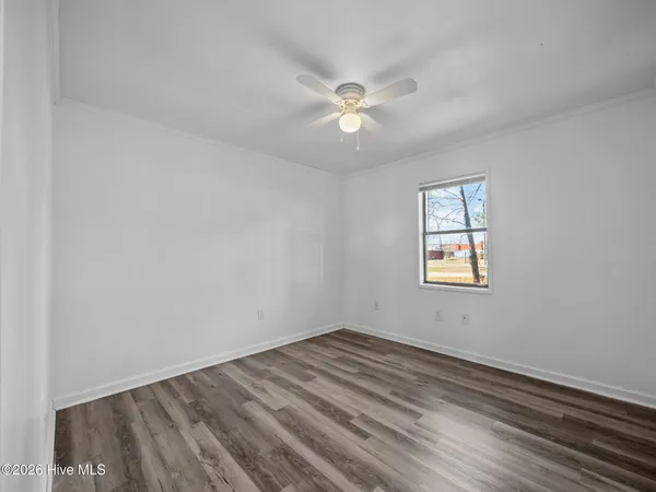 $950 | 110 Ravenwood Drive, Unit A, Jacksonville, NC 28546