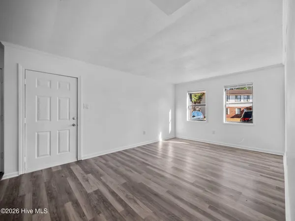 $950 | 110 Ravenwood Drive, Unit A, Jacksonville, NC 28546