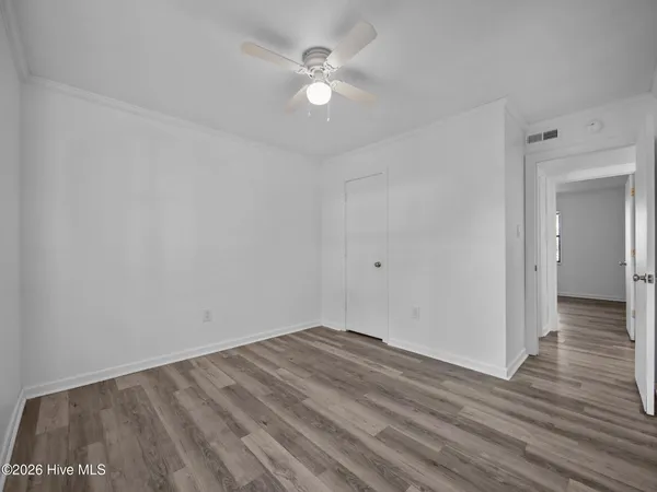 $950 | 110 Ravenwood Drive, Unit A, Jacksonville, NC 28546