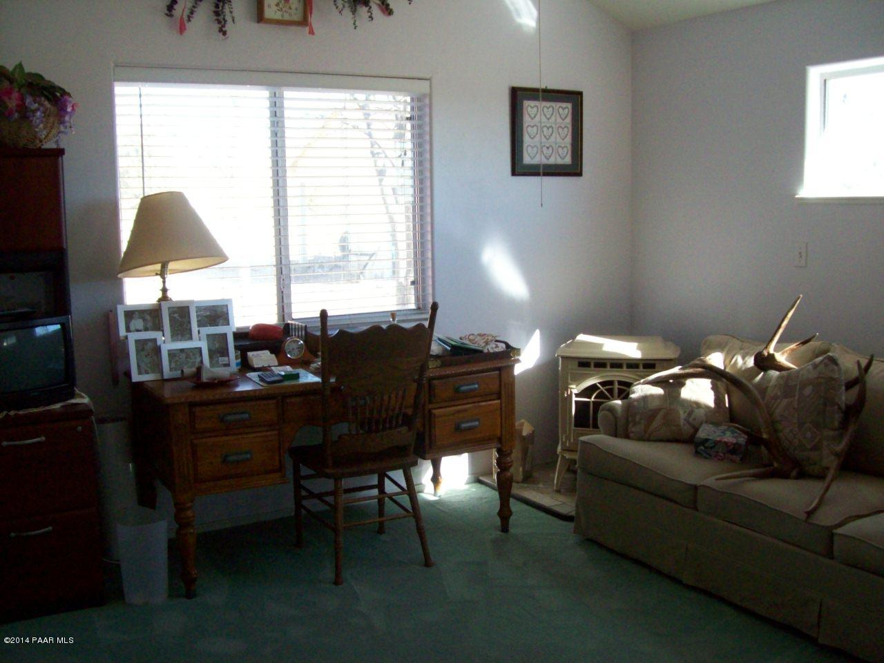 1800 West Big Sky Ranch Road Paulden, AZ 86334 - Photo 19 of 31 Second Bedroom