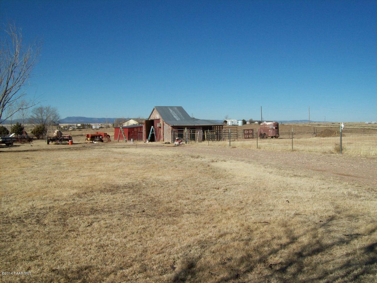 1800 West Big Sky Ranch Road Paulden, AZ 86334 - Photo 27 of 31 barn