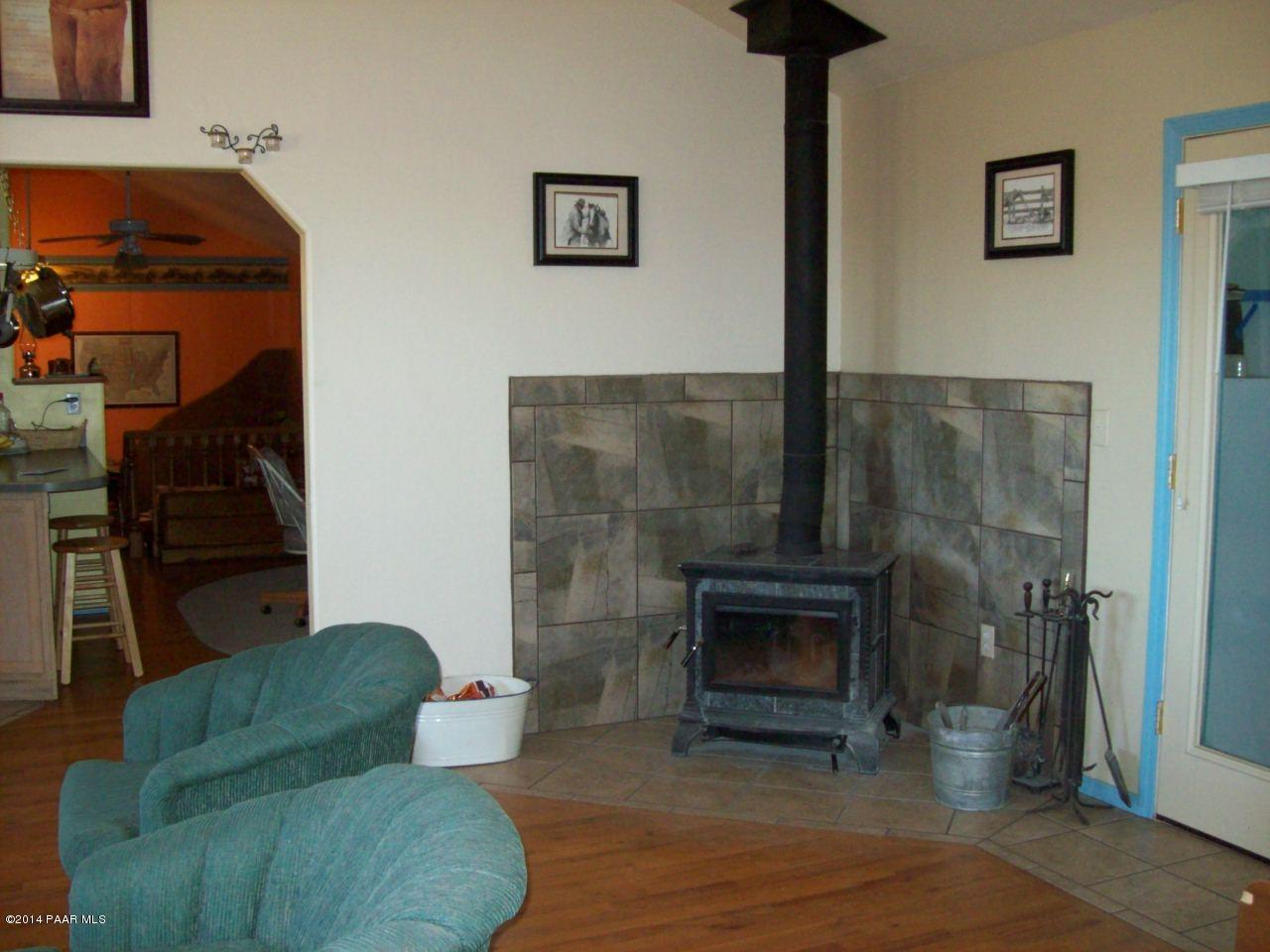 1800 West Big Sky Ranch Road Paulden, AZ 86334 - Photo 6 of 31 second view of livingroom
