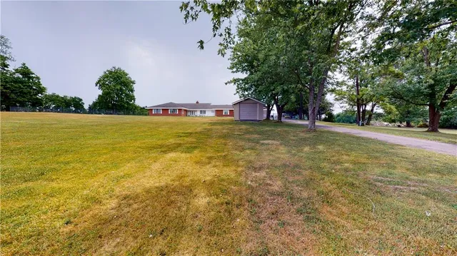 $4,400,000 | 1490 Olde Stable Lane, Moon Township, PA 15108