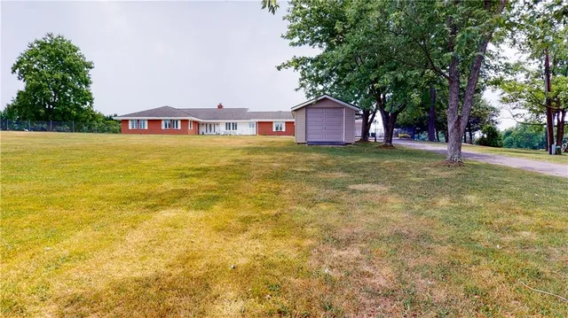 $4,400,000 | 1490 Olde Stable Lane, Moon Township, PA 15108