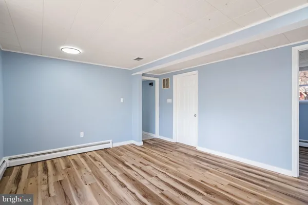 $2,690 | 13303 Knoll Court, Woodbridge, VA 22193