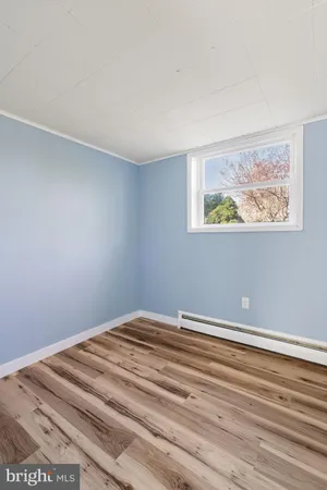 $2,690 | 13303 Knoll Court, Woodbridge, VA 22193