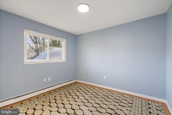 $2,690 | 13303 Knoll Court, Woodbridge, VA 22193