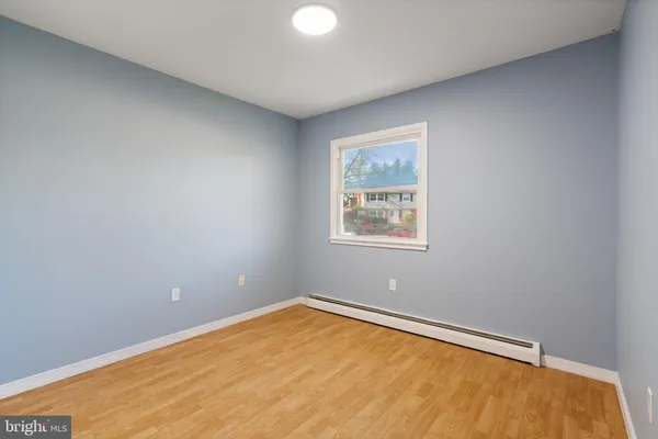 $2,690 | 13303 Knoll Court, Woodbridge, VA 22193