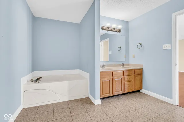 $2,000 | 8818 Browns Valley Lane, Camby, IN 46113