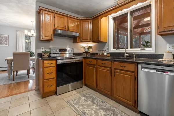 $699,999 | 1 Cote Drive, Pelham, NH 03076