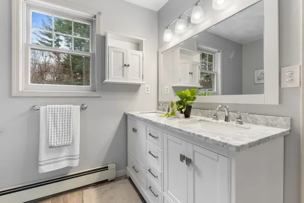 $699,999 | 1 Cote Drive, Pelham, NH 03076