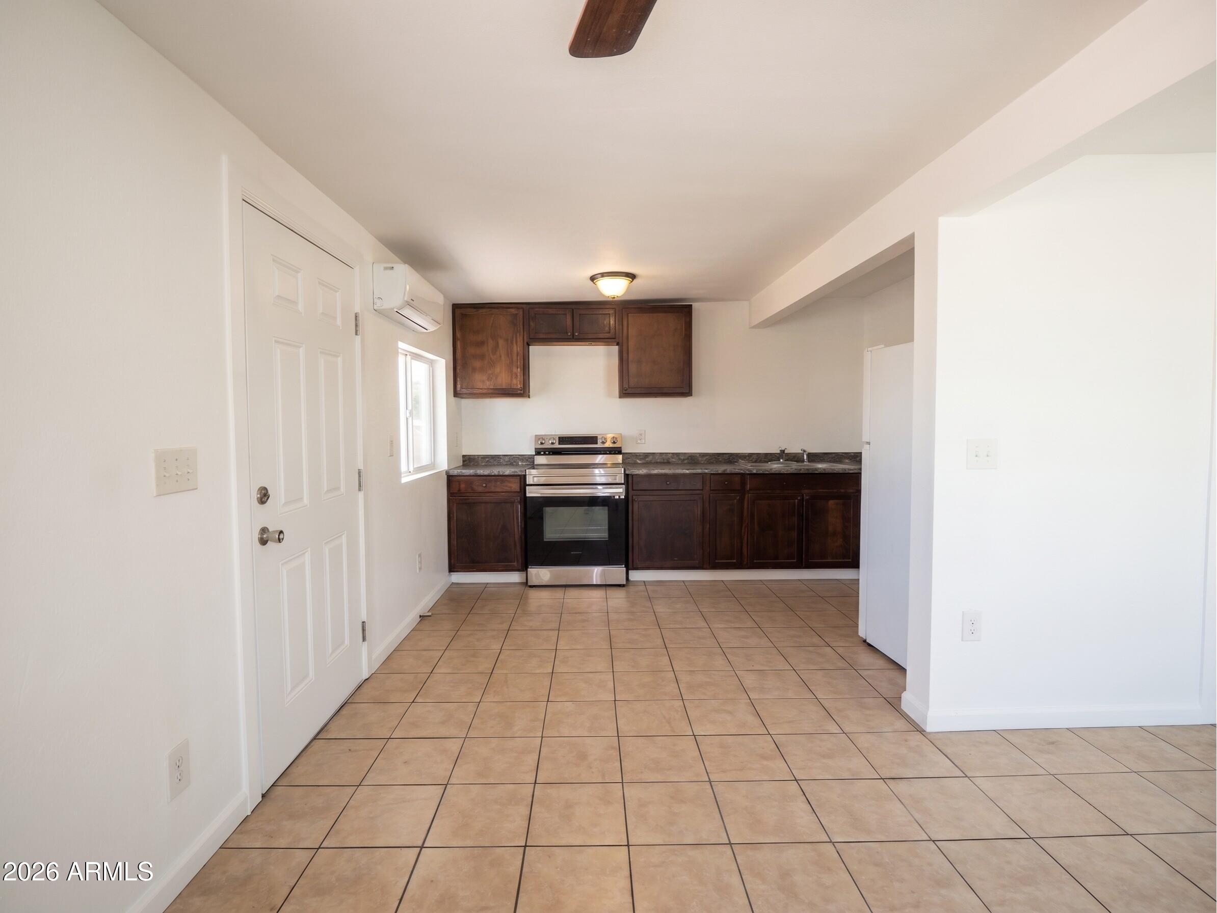 742 West Broadway Road Phoenix, AZ 85041 - Photo 14 of 19 3