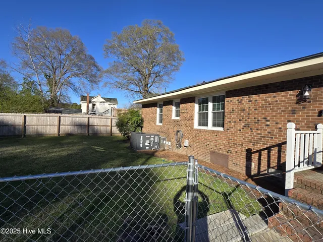 $189,900 | 3468 South George Street, Farmville, NC 27828