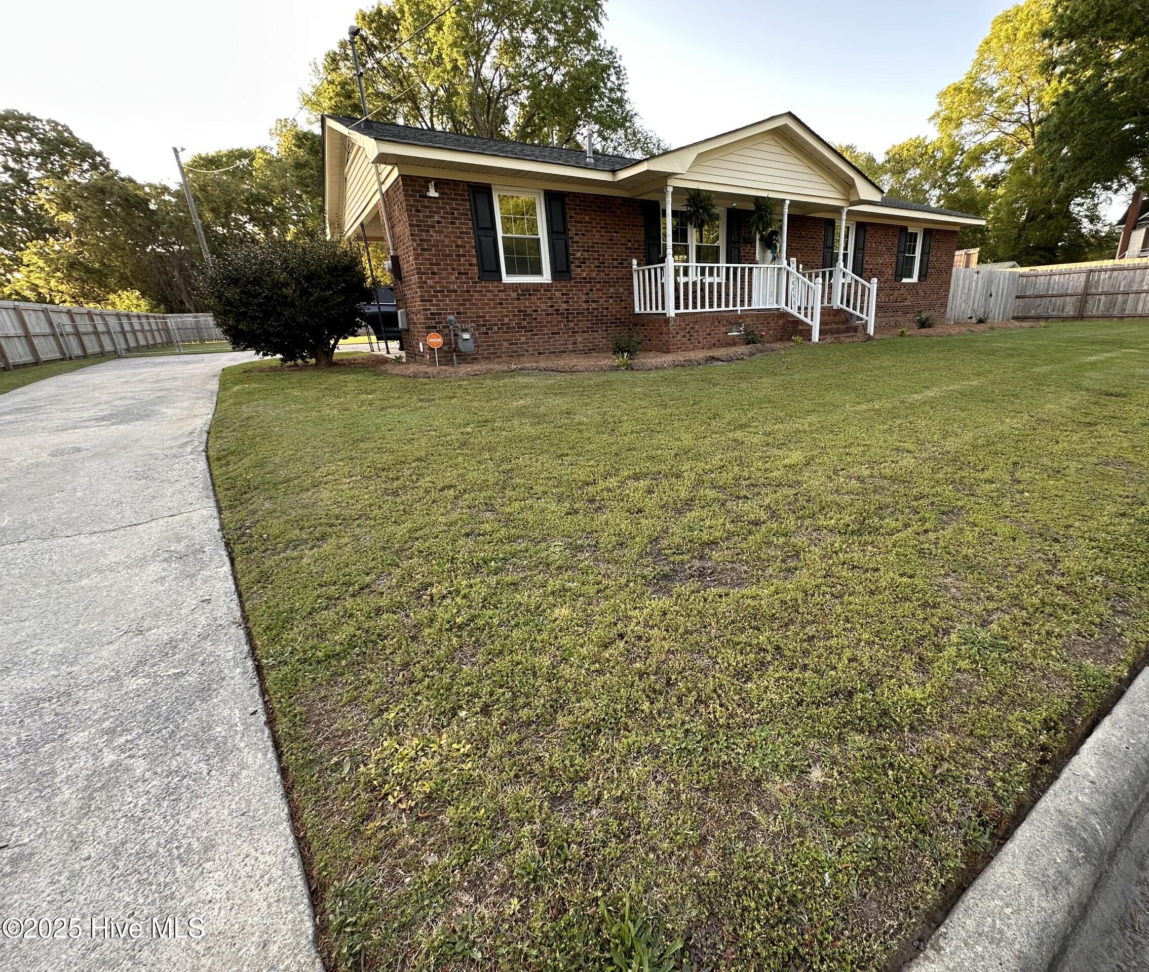 3468 South George Street Farmville, NC 27828 - Photo 3 of 20 image0