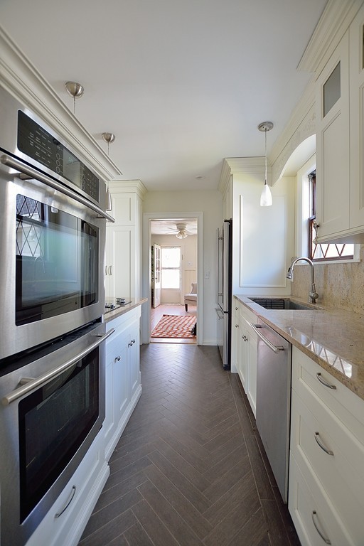 4 Darby Road Milton, MA 02186 - Photo 11 of 28 Gallery Image 11