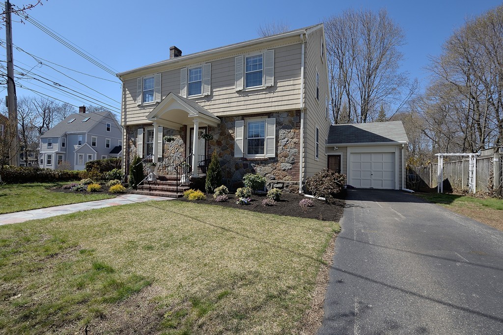 4 Darby Road Milton, MA 02186 - Photo 3 of 28 Gallery Image 3