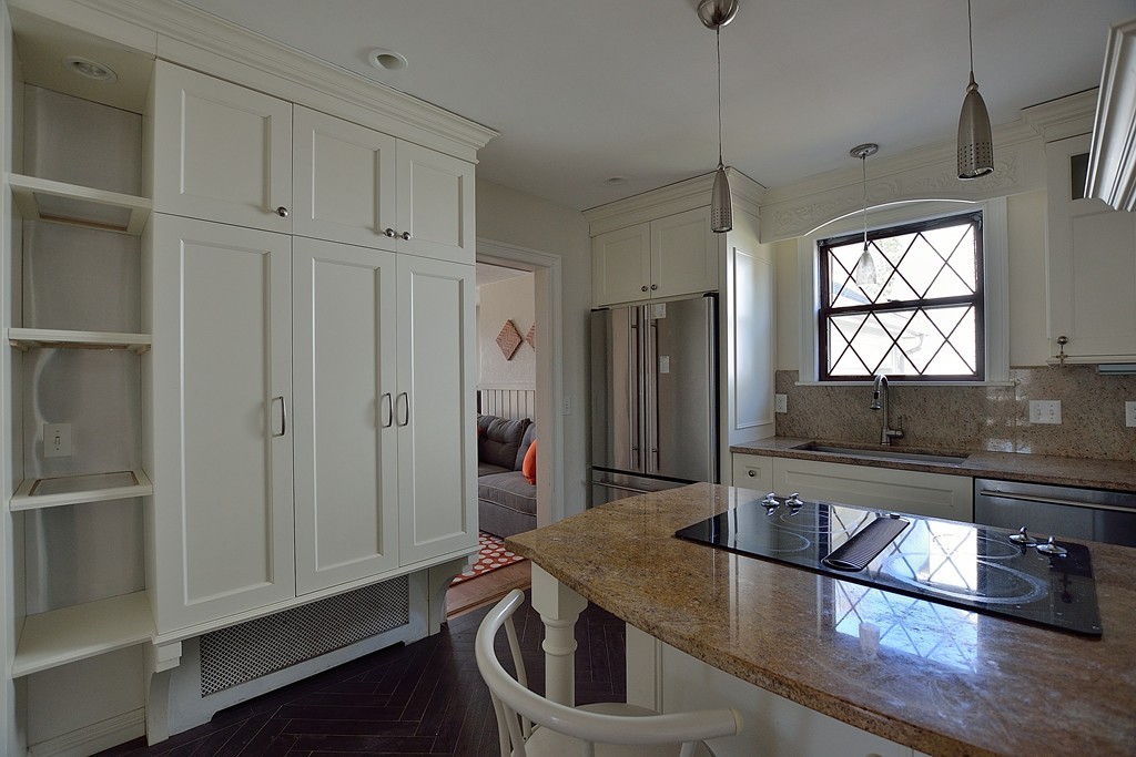 4 Darby Road Milton, MA 02186 - Photo 9 of 28 Gallery Image 9