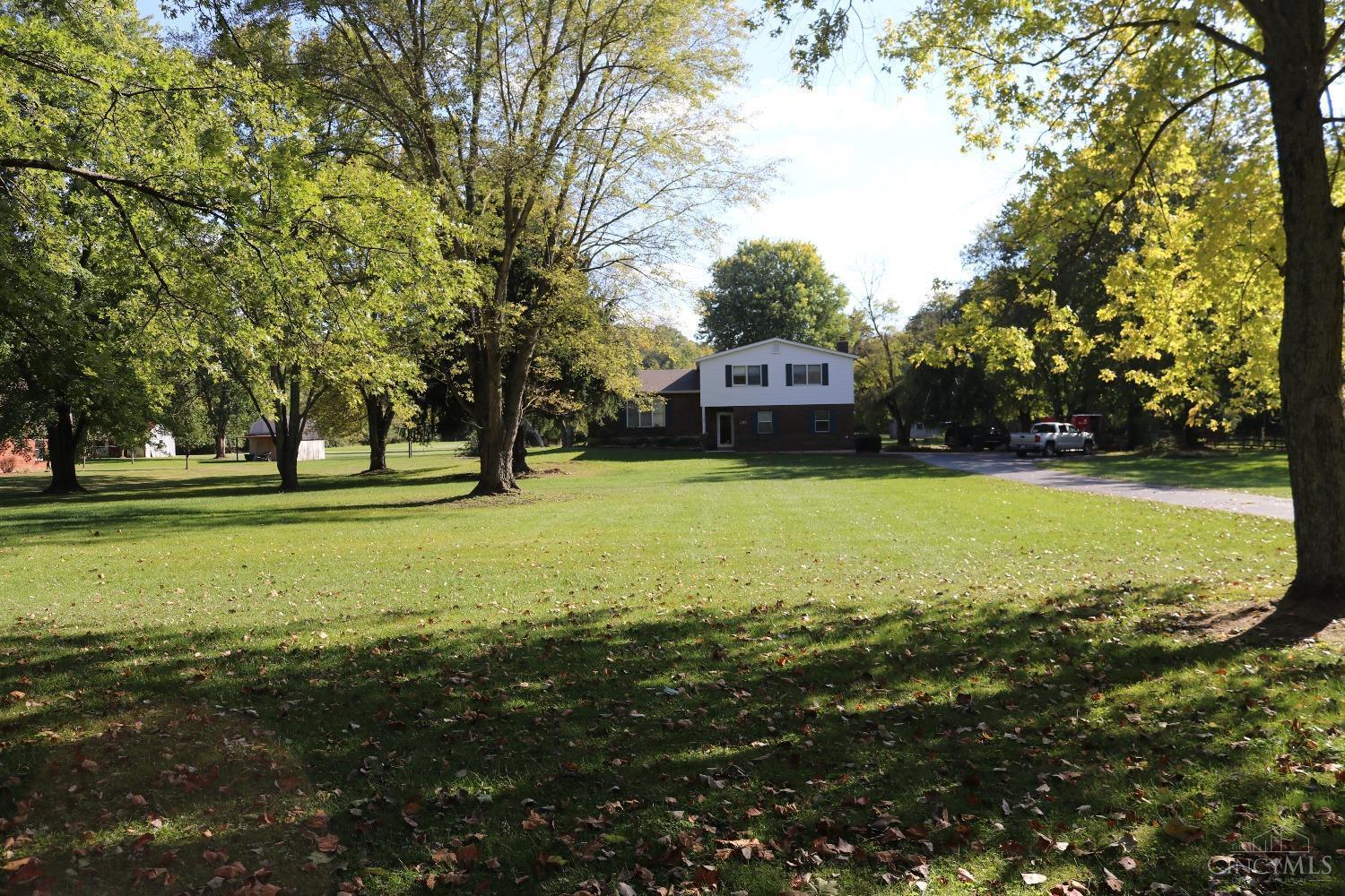 285 Warwick Road Hamilton, OH 45013 - Photo 2 of 25