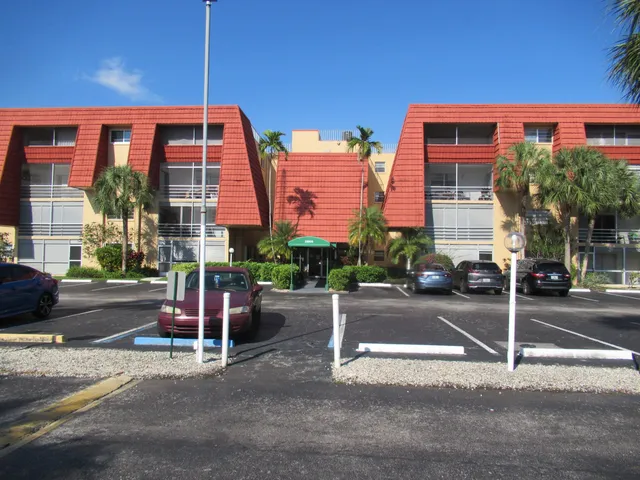 $1,550 | 22605 Southwest 66th Avenue, Unit 410, Boca Raton, FL 33428