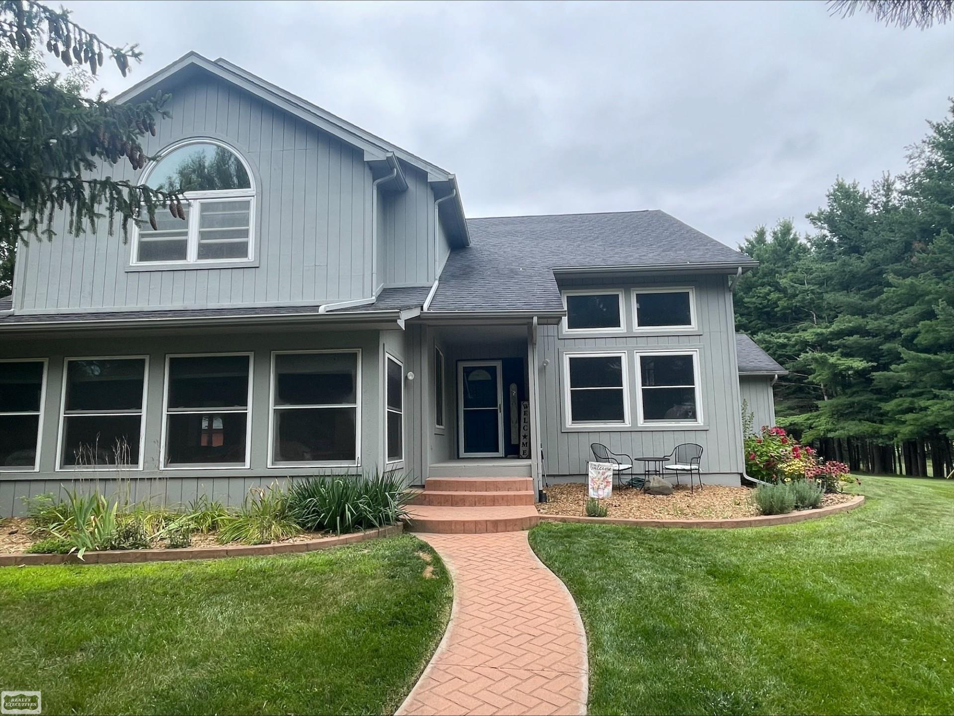 3911 Dryden Road Dryden, MI 48428 - Photo 2 of 21
